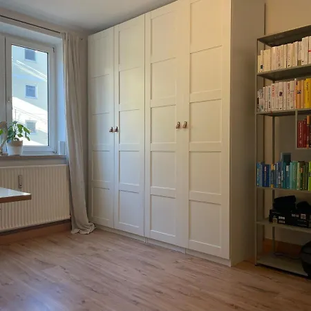 Casa Elisabeth - & Kitchen Apartment Munich